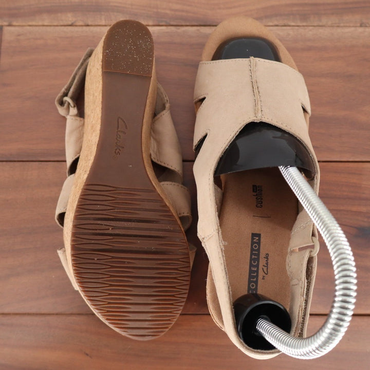 Clarks Collection Annadel Bari Womens US 7M Nubuck Leather Beige Wedge Sandals