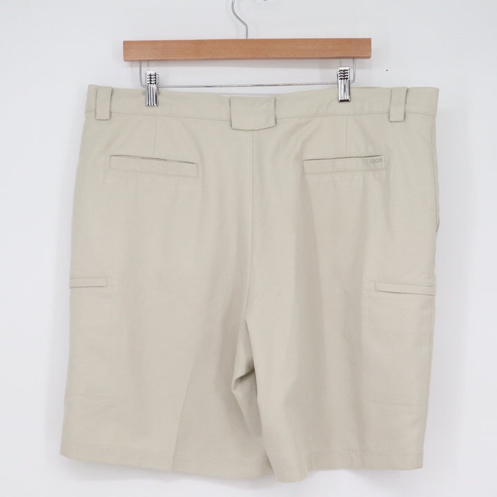 IZOD XFG Mens Tan Khaki Pleated Cargo Golf Shorts Size 40 Performance Utility