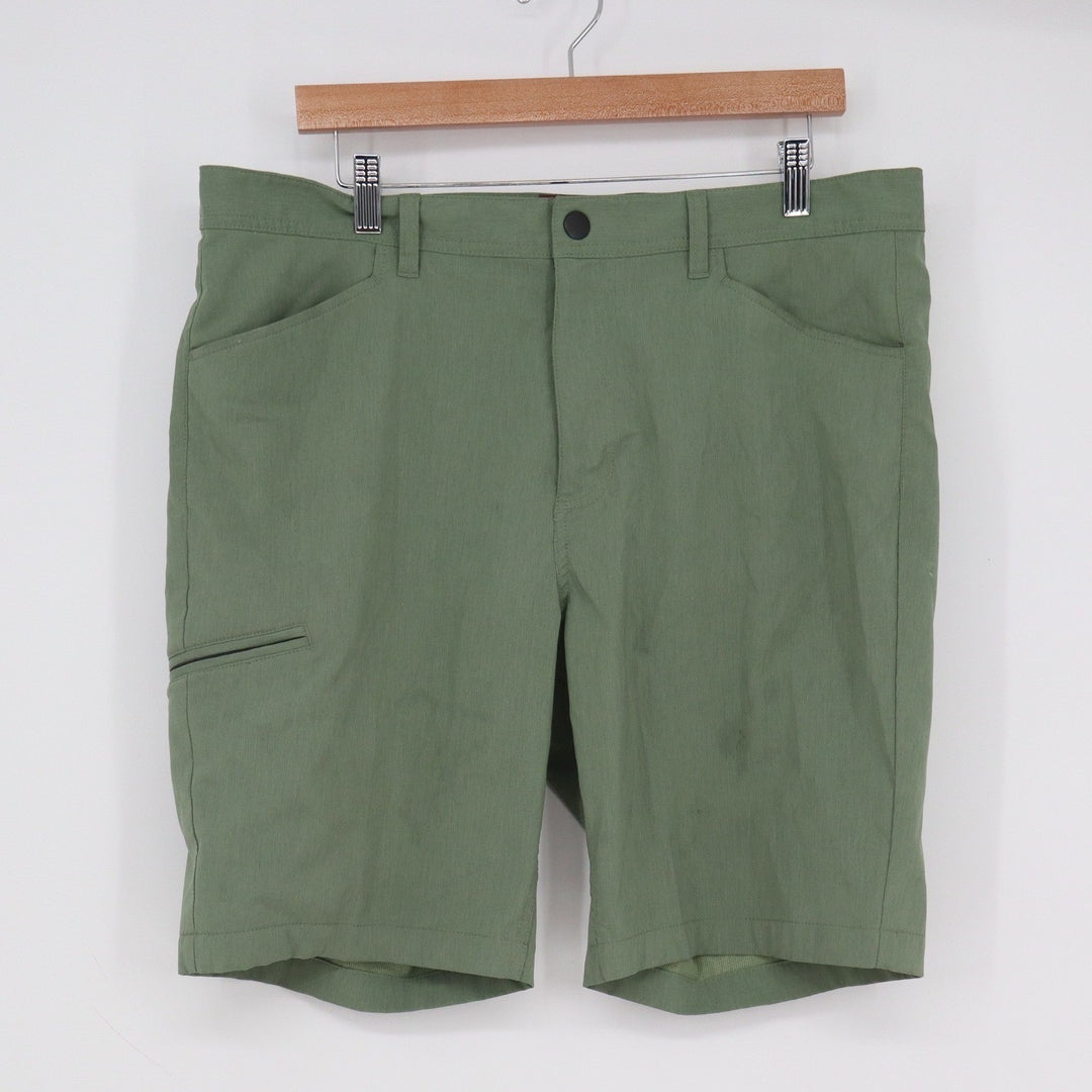 Alesbury Mens Performance Shorts Olive Green Stretch Size 35 Hiking Casual
