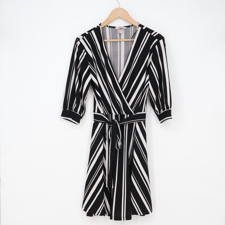 H&M Dress Womens M Wrap Style Black White Striped 3/4 Sleeve Knee Length