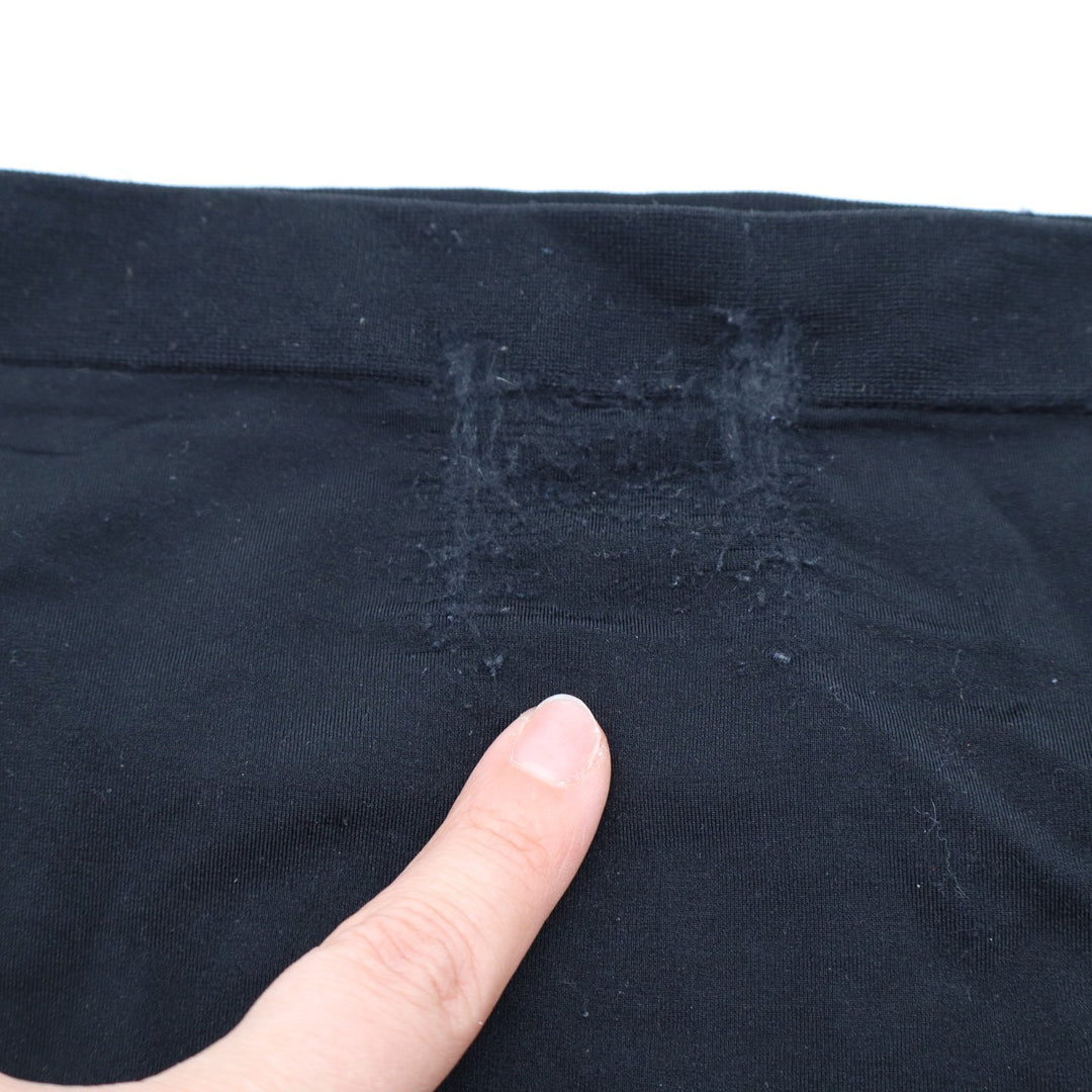 Wacoal B Smooth Seamless Hi Cut Brief Panty Womens 6-Medium Black Nylon Stretch