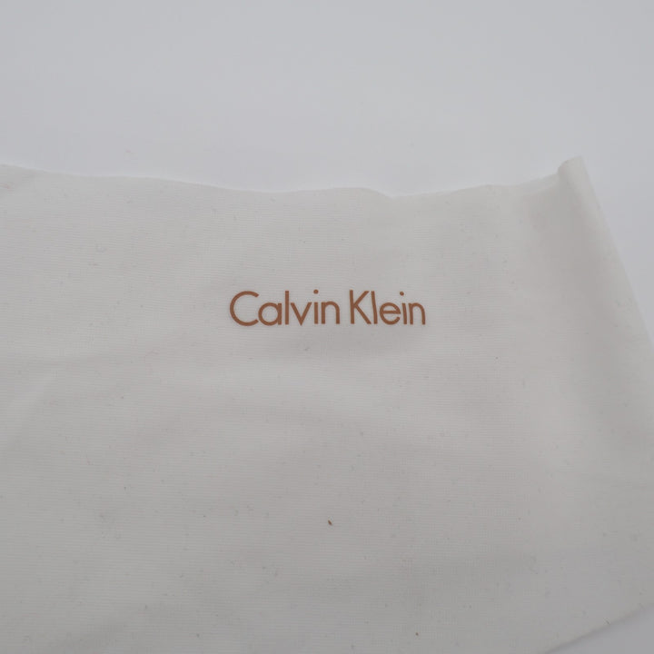 Calvin Klein Invisibles Thong Panty Womens M White Stretch Seamless Flexible Fit