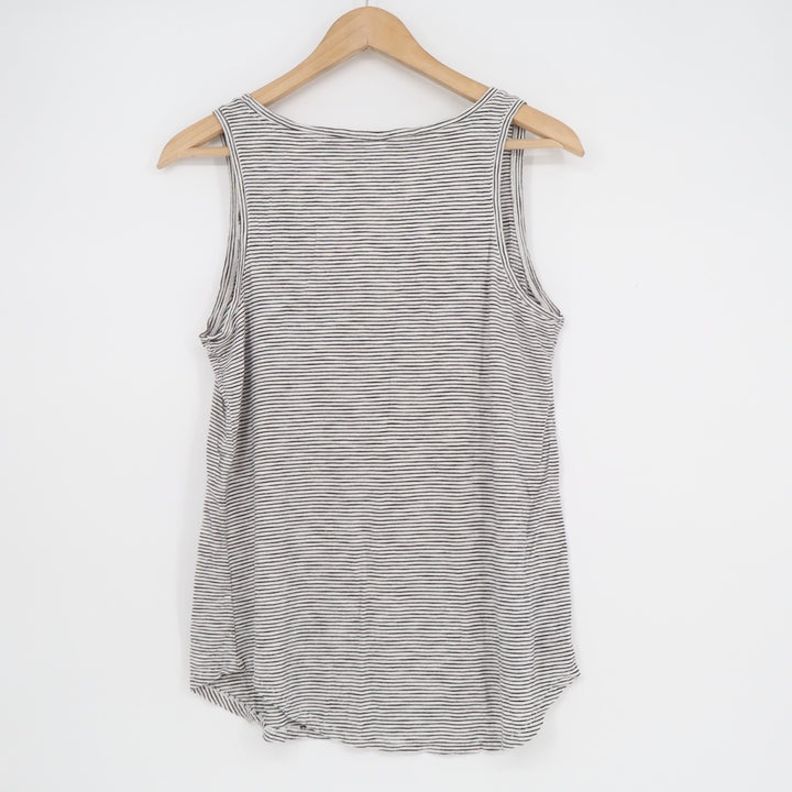 Old Navy Luxe Tank Top Womens Medium White Blue Striped Scoop Neck Pullover