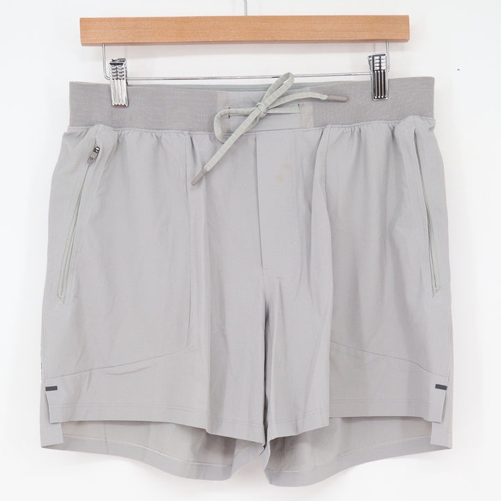 Lululemon Shorts Mens Large Lab LT/98 Grey Zipper Pocket Excellent