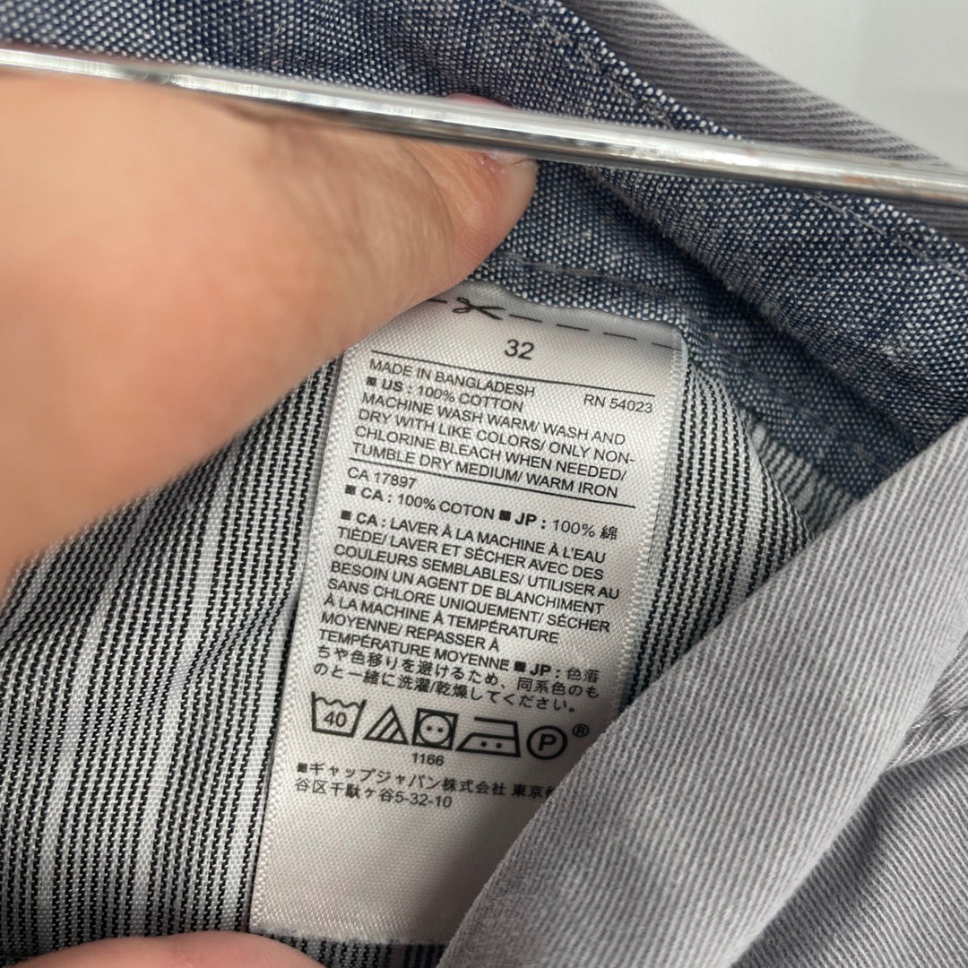 Banana Republic Emerson Short Mens Gray Flat Front Chino Casual Size 32