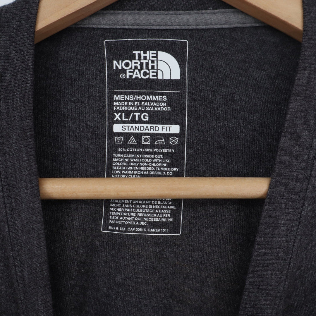 The North Face T-Shirt Mens XL Standard Fit Charcoal Gray Logo Graphic Excellent