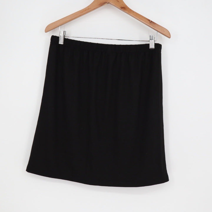 Black Pull On A Line Skirt Size L Polyester Spandex Elastic Waist Knee Length