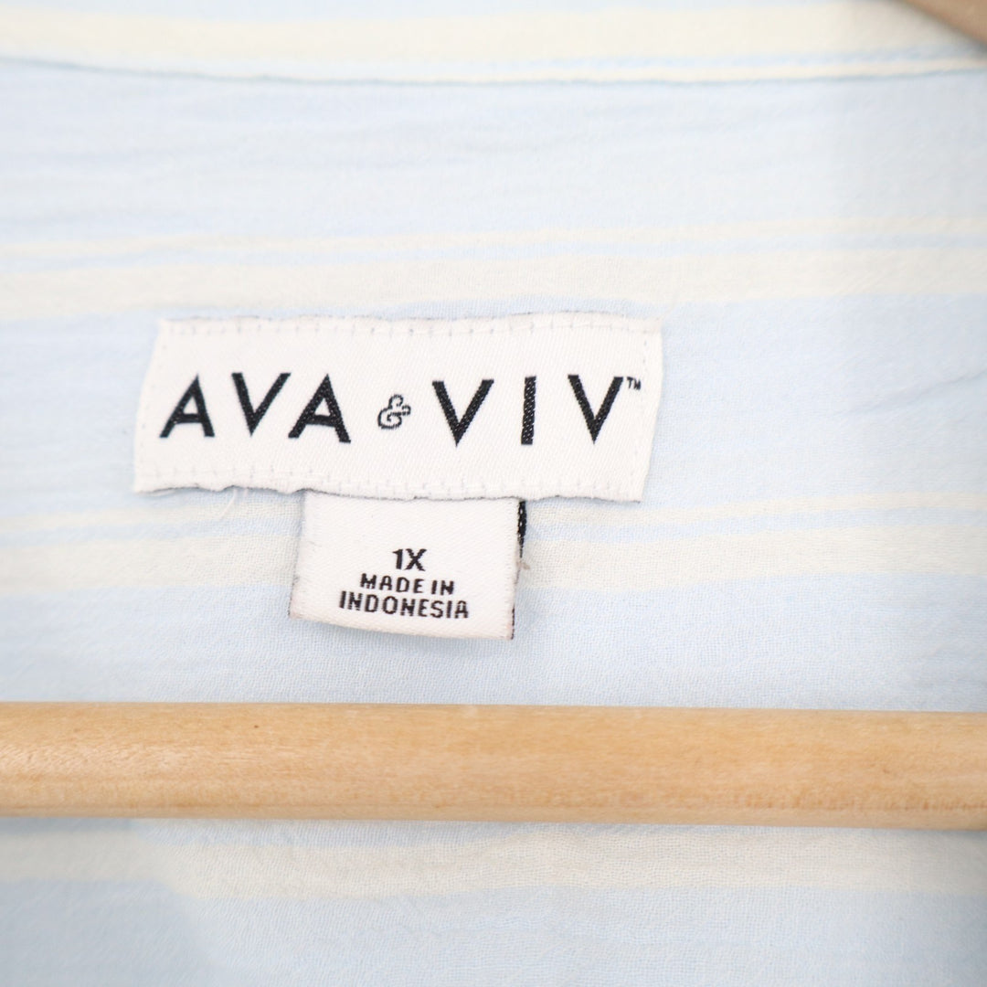 Ava & Viv Shirt Womens 1X Blue White Vertical Striped Short Sleeve Button Up
