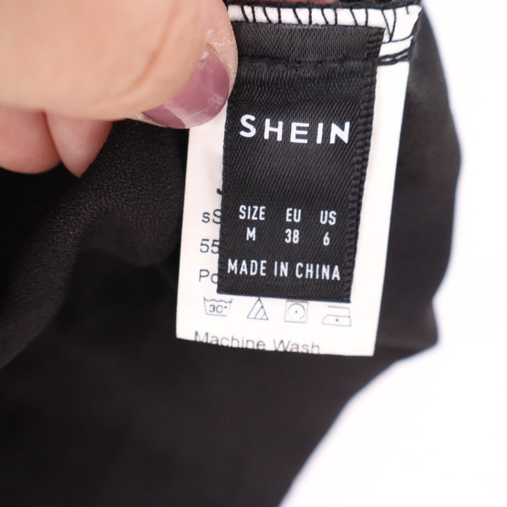 SHEIN Black Scalloped V-Neck Sleeveless Shift Mini Dress Size M