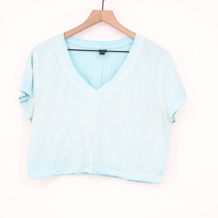 Wild Fable Light Blue V-Neck Cropped T-Shirt Cotton XL