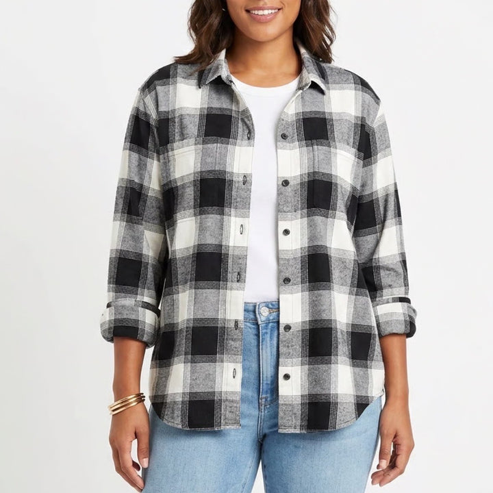 Old Navy Boyfriend Shirt Womens XL Black White Plaid Flannel Button Down Cotton