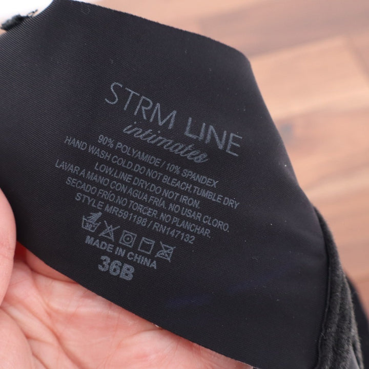 Strm Line Intimates T-Shirt Bra Womens 36B Black Lace Detail Adjustable Strap