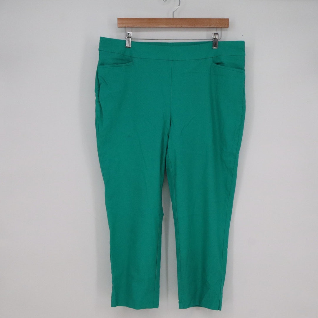 Chicos Emerald Green Pull On Cropped Pants Size 3 US 16 Straight Leg Stretch