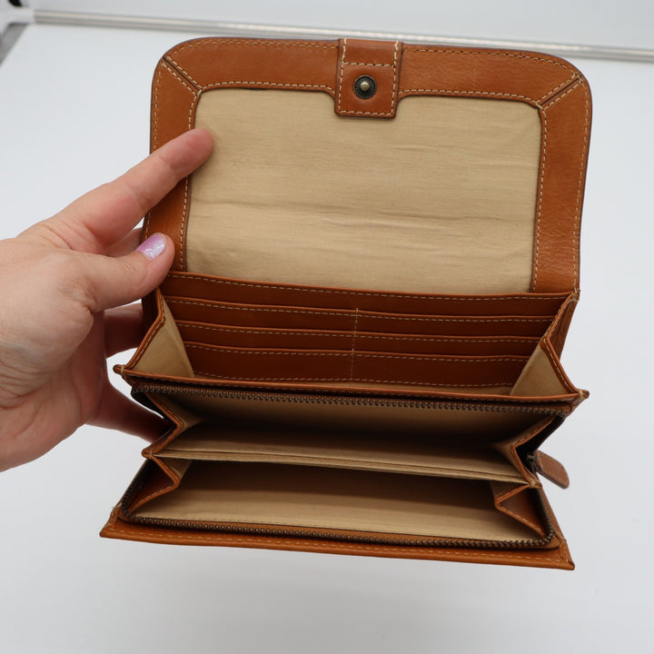 Frye Olivia Womens Cognac Brown Leather Inner Credit Card Slots Flap Up Wallet