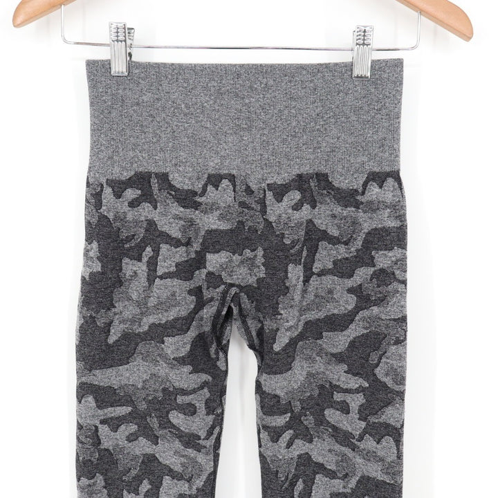 Nvgtn Seamless Leggings Women Small Black Gray Camo Stretch High-Waisted Workout