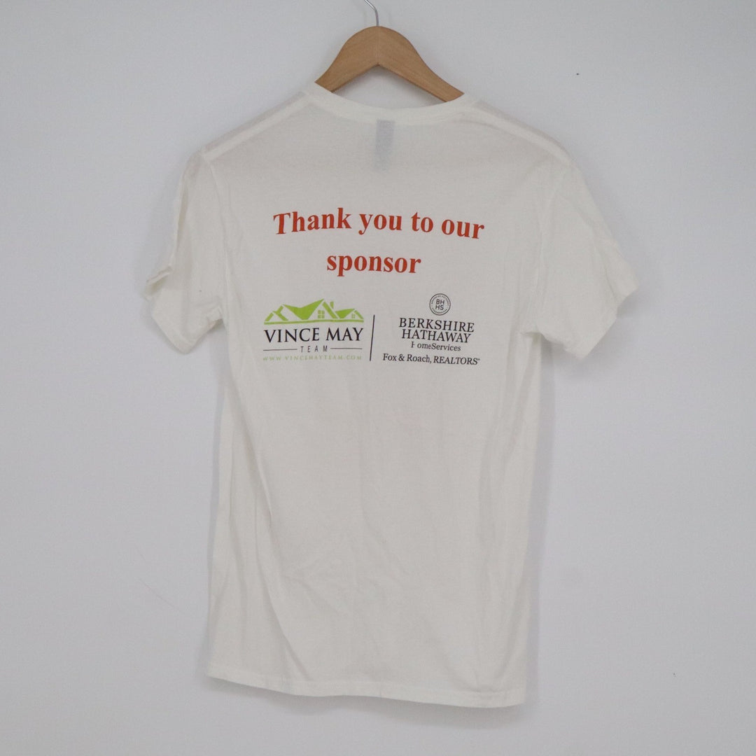 Gildan Turkey Trot 2025 Squad White Graphic T-Shirt Mens Small Cotton Cycology