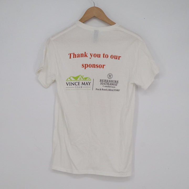 Gildan Turkey Trot 2025 Squad White Graphic T-Shirt Mens Small Cotton Cycology