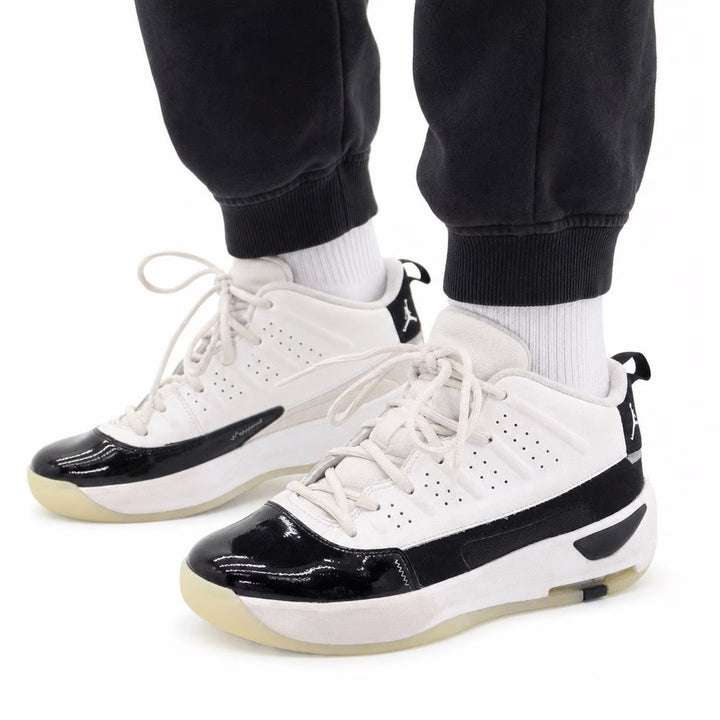 Jordan Sneakers Youth 6Y Stay Loyal 3 White Black Basketball Good