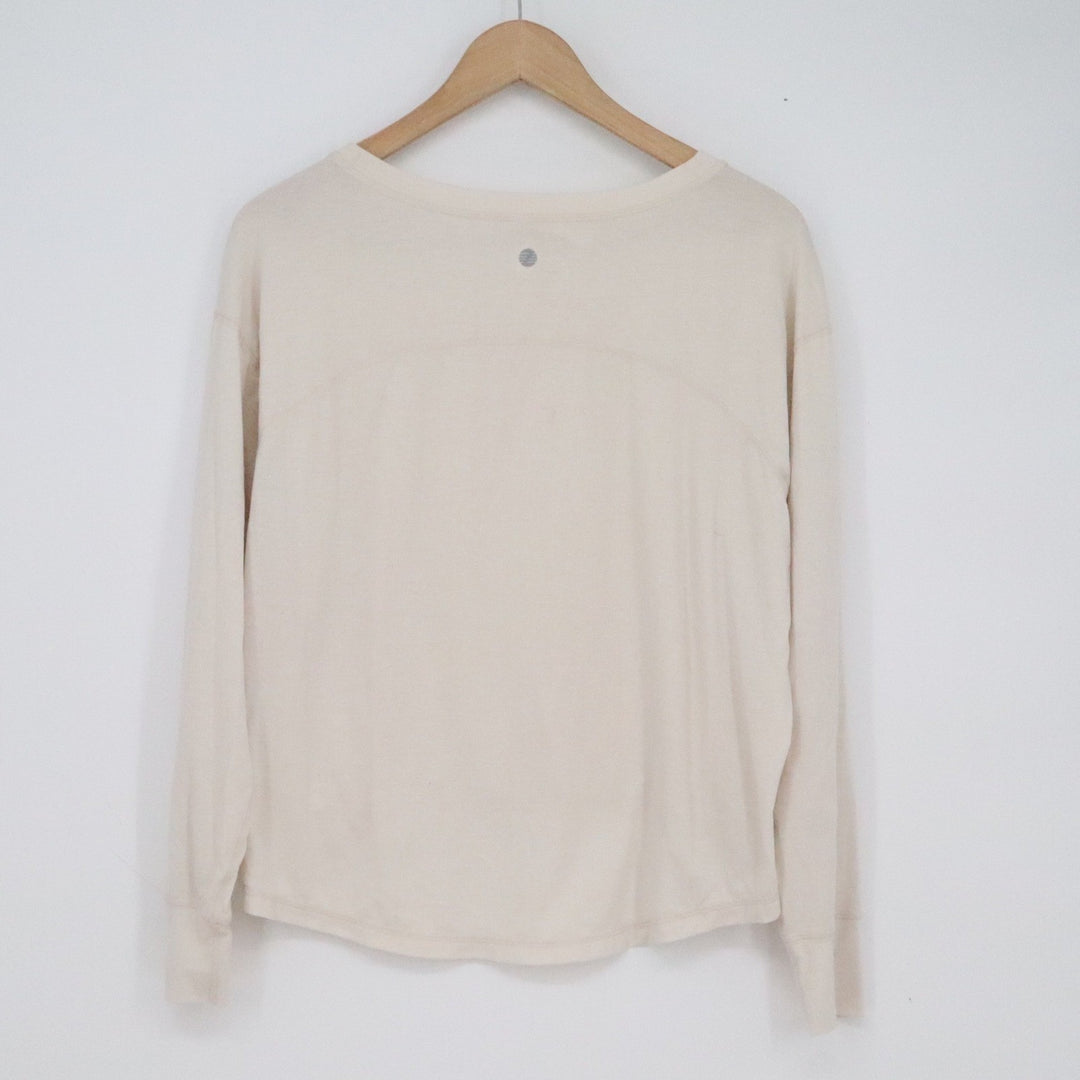 Zella Womens Cream Long Sleeve Relaxed Fit High Low Athleisure Top XS