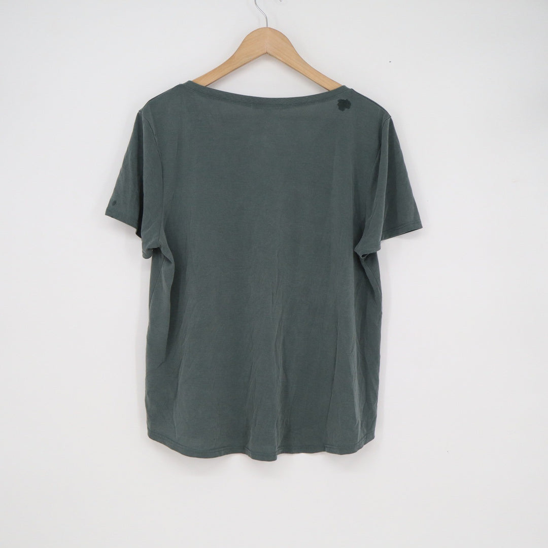 Green Envelope Los Angeles Womens V-Neck Pocket T-Shirt Dark Green Large