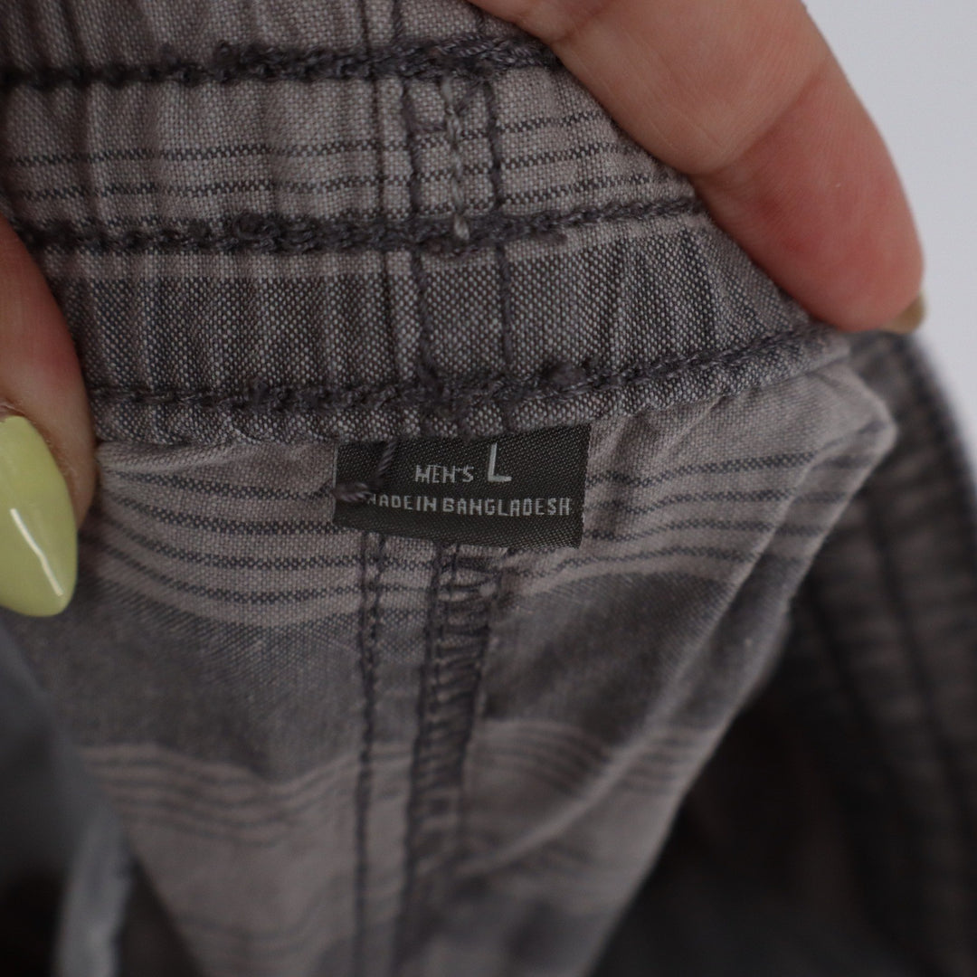 Eddie Bauer Mens Gray Striped Elastic Waist Cotton Shorts Size L