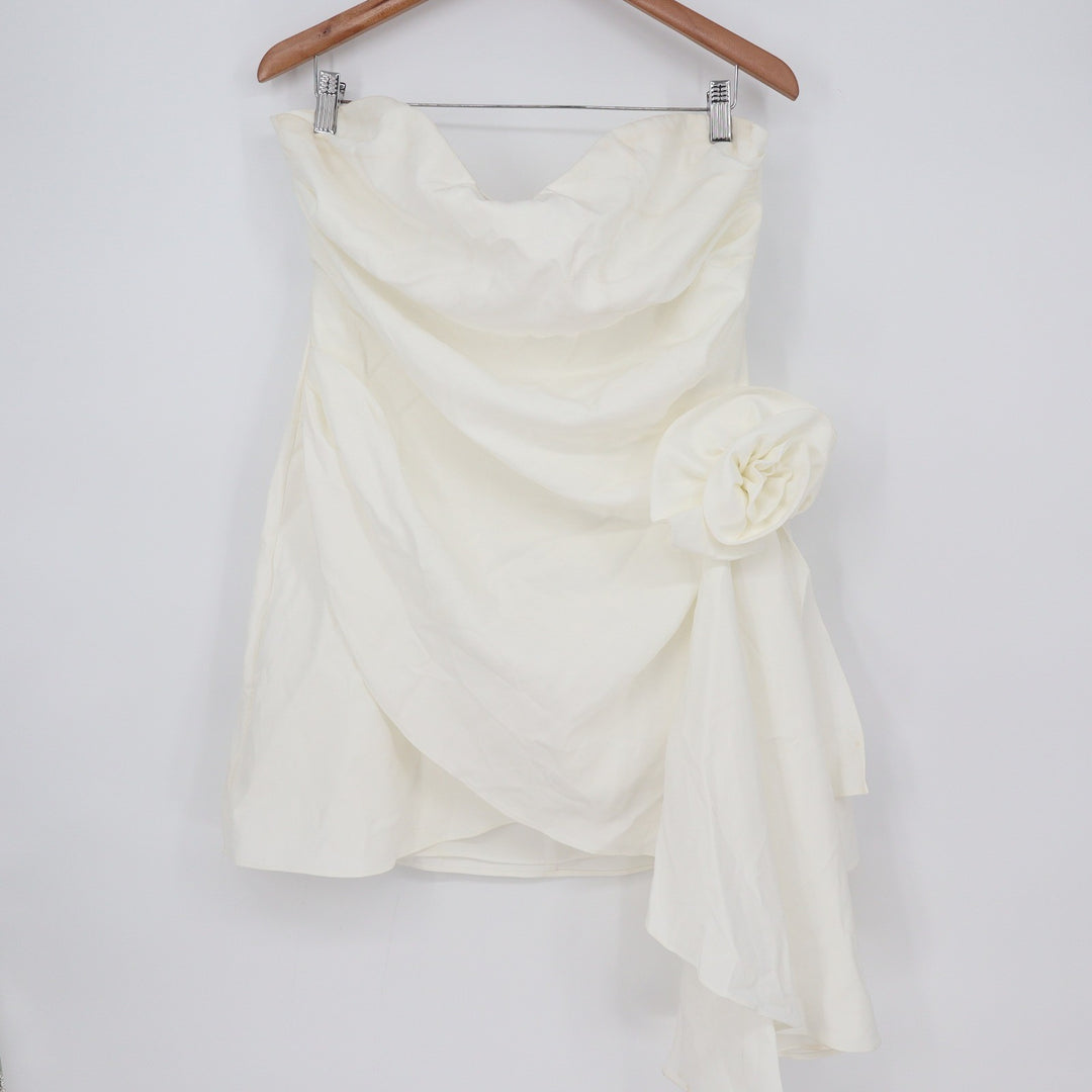 Showpo Betsy White Strapless Draped Rose Mini Dress Size 12 SD24090153