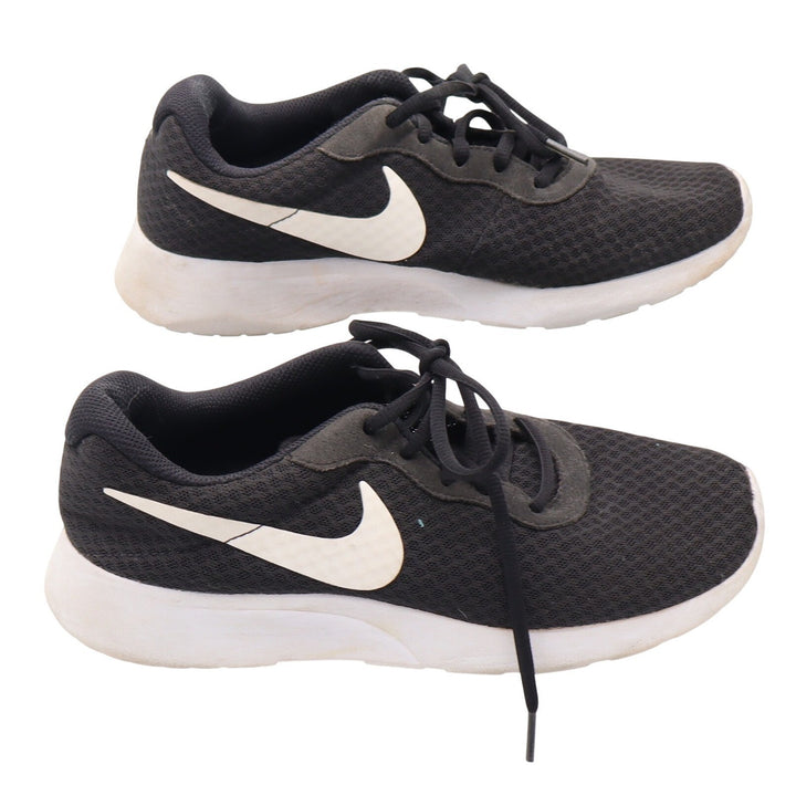 Nike Tanjun Womens 8.5 Running Shoes Black White Low Top Mesh Good