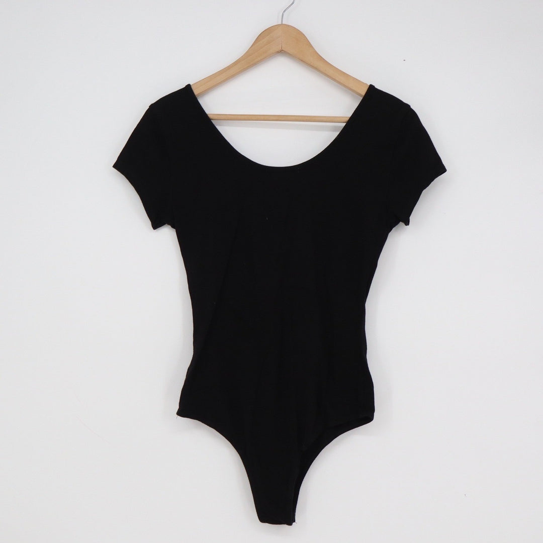 Active Basic Womens Black Short Sleeve Scoop Neck Bodysuit Size M