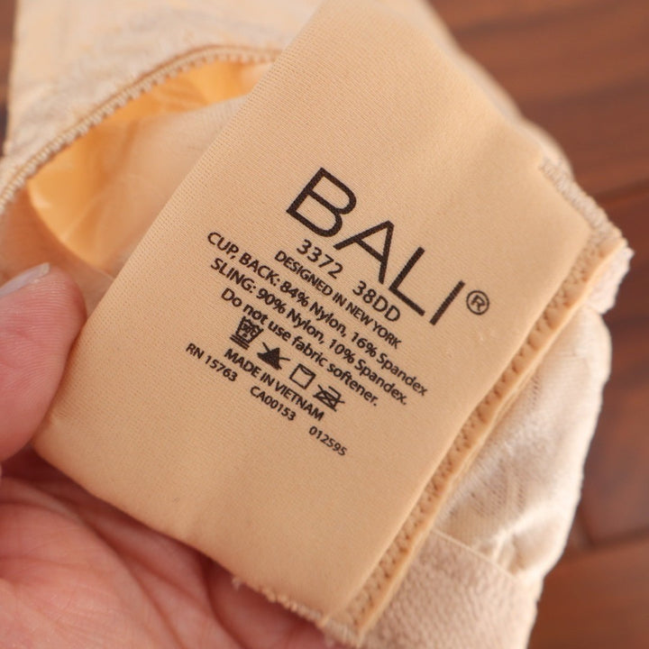 Bali Double Support Lace Wireless Bra Womens 38DD Beige Stretch Adjustable Strap