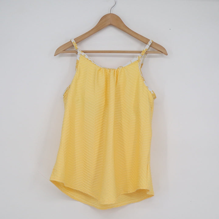 Yellow Textured Chevron Camisole Tank Top with Floral Trim and Bow Mens Size M