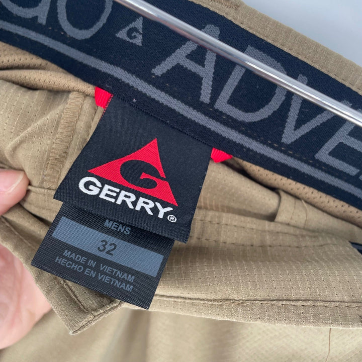 GERRY Mens Khaki Quick Dry Cargo Shorts Size 32 Outdoor Adventure