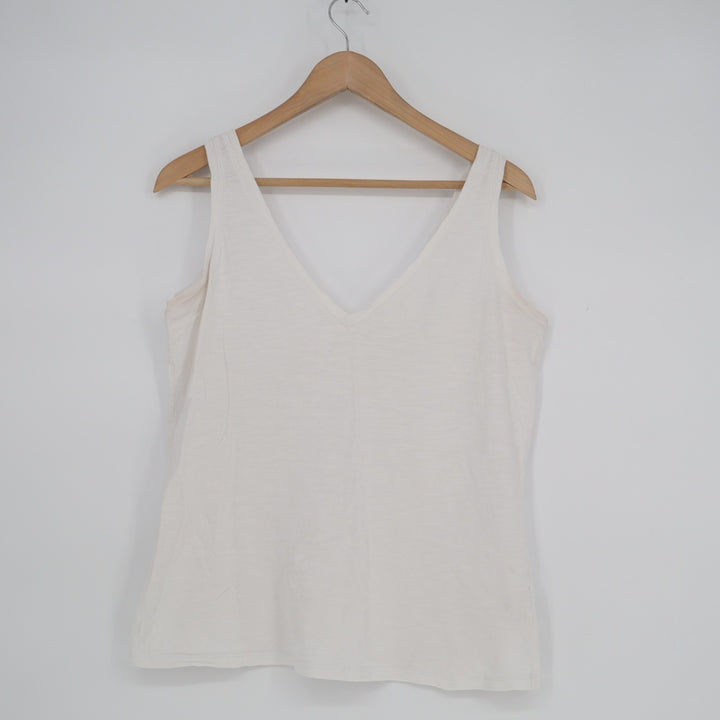Boden Tank Top Womens Medium White Wide Strap V-Neck Yoga Running Activewear