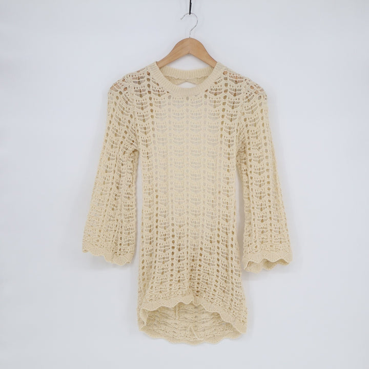 Cover Up Mini Dress womens XS/S Beige Knit Scalloped Hem Crew Neck Cut-Out Back