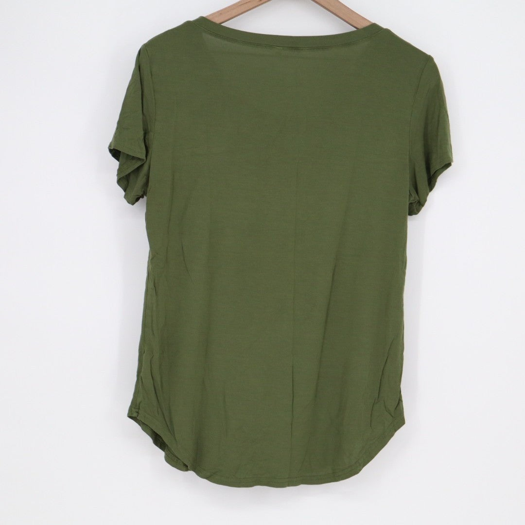 T-Shirt Womens Medium Olive Green Rayon Stretch V-Neck Short Sleeve Pullover