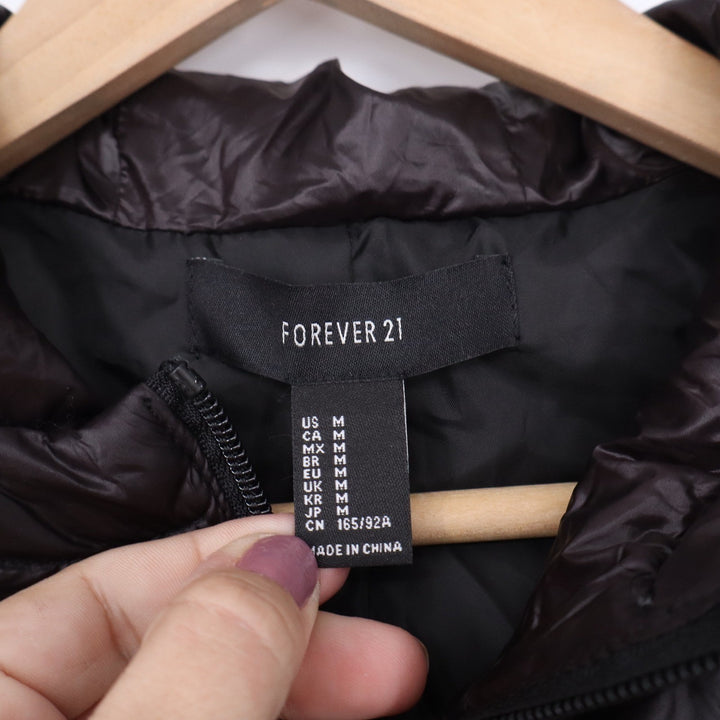 Forever 21 Womens Black Puffer Jacket Hooded Quilted Full Zip Size M