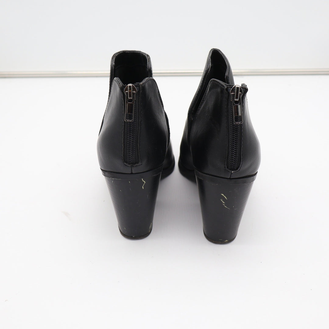 Soda Womens Black Pointed Toe Side Cutout Block Heel Ankle Booties Size 8.5