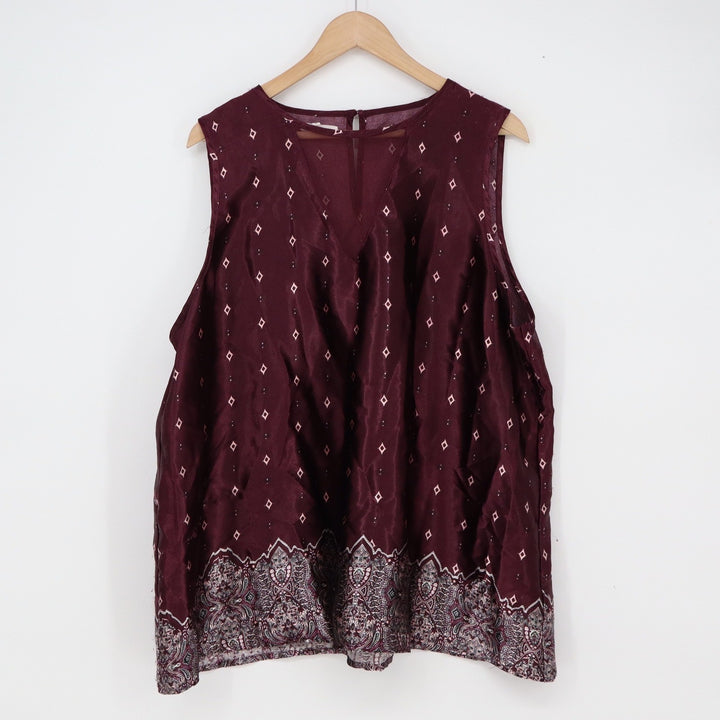 Maurices Top Womens 2 Sleeveless V-Neck Burgundy Diamond Paisley Print Excellent