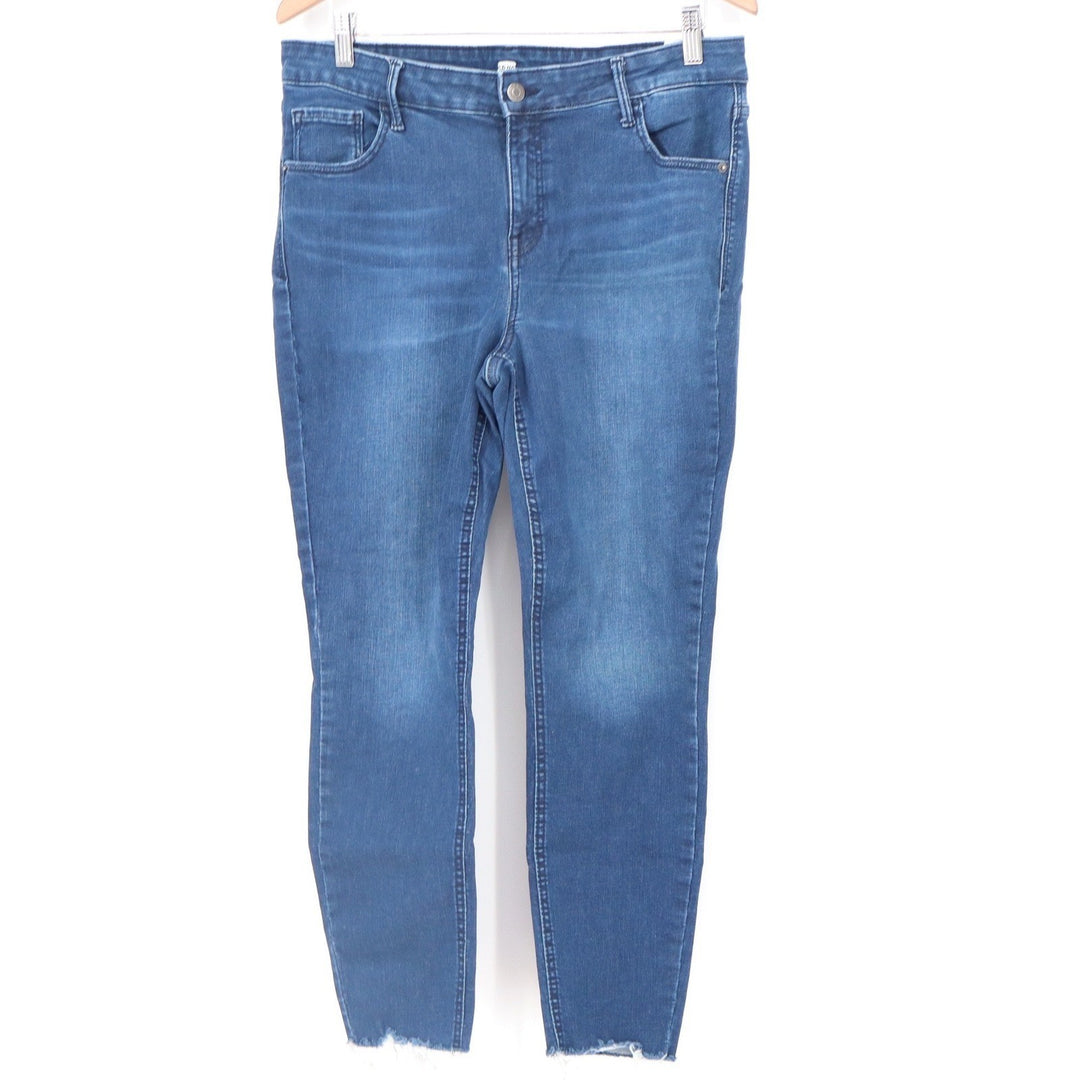 Old Navy Rockstar Built-In Sculpt Skinny Jeans Medium Wash Raw Hem Size 14