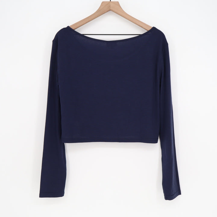 Edikted Los Angeles Graphic Long Sleeve Crop Top Navy Cream