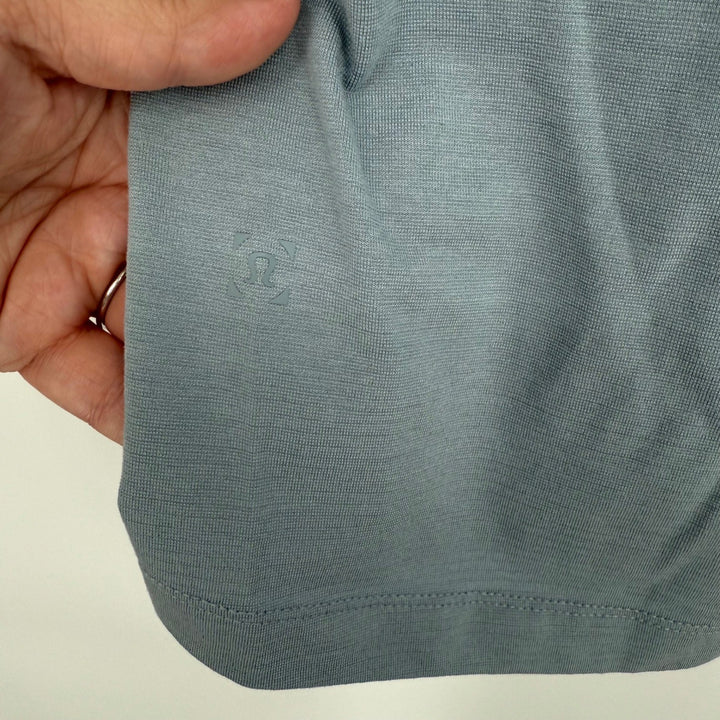 Lululemon ABC Polo Shirt Mens Medium Short Sleeve Gray Performance Golf Casual