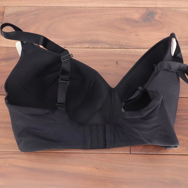 B. Tempt'd by Wacoal Future Foundation Contour Bra Womens 36DDD Black Wireless