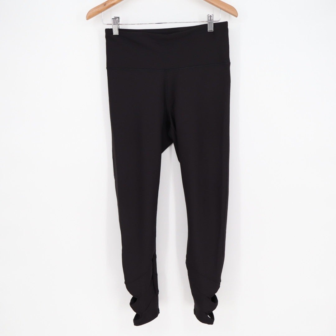 Old Navy Active PowerSoft High Rise Go Dry Leggings Black Size L Stirrup Detail