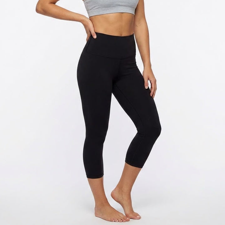 DSG Momentum High-Rise Capri Leggings Womens XS Pure Black