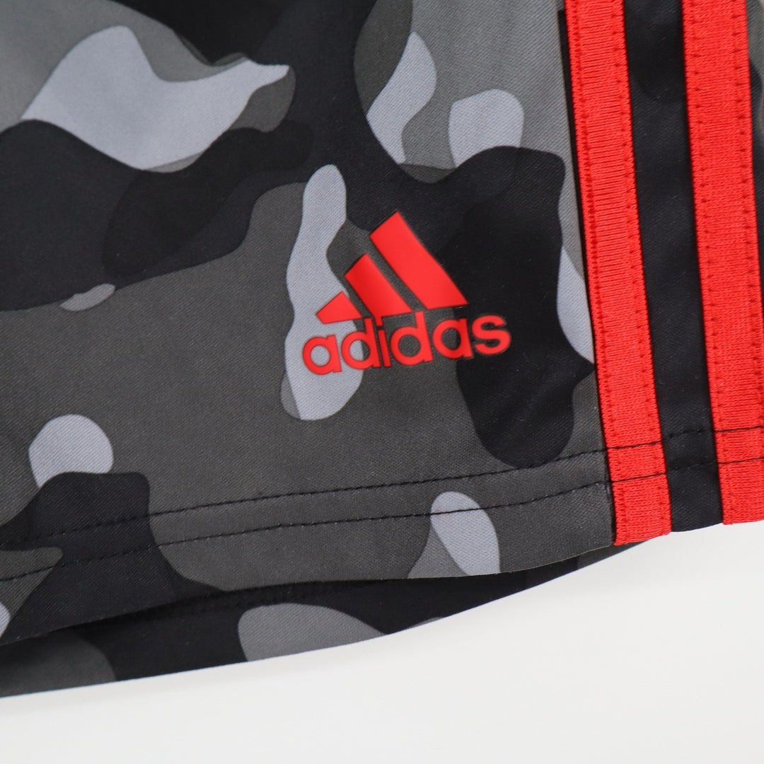 Adidas Shorts Boys XL Regular Fit Camo Grey Red 3-Stripe Athletic Excellent