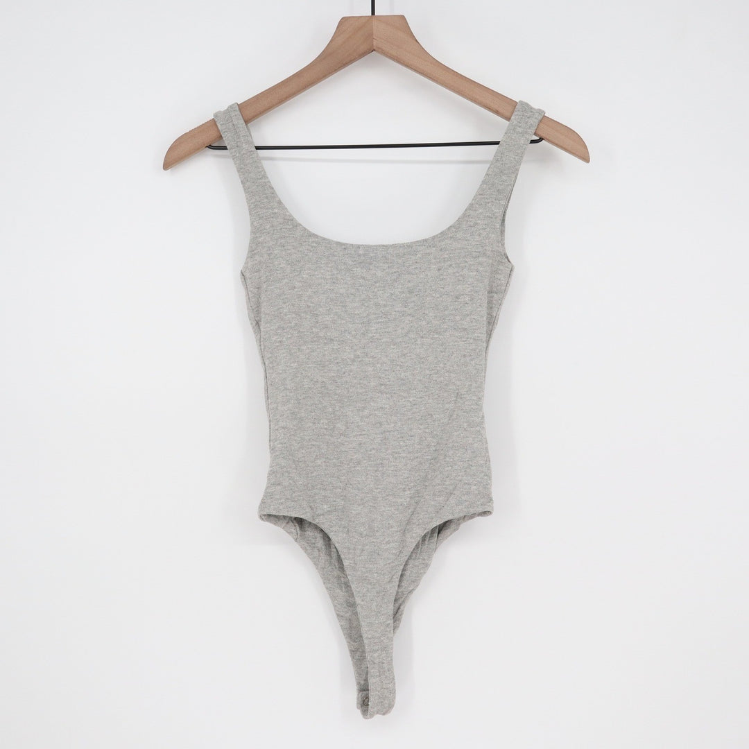 Naked Wardrobe Women's Heather Grey Scoop Neck Thong Bodysuit Size M