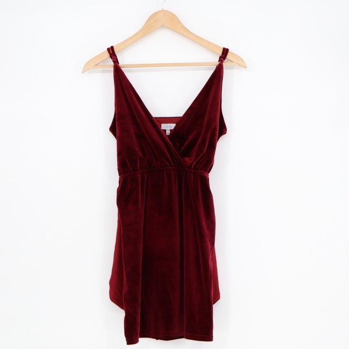 Tobi Mini Dress Womens Medium Burgundy Velvet Stretch Spaghetti Strap Back Bow