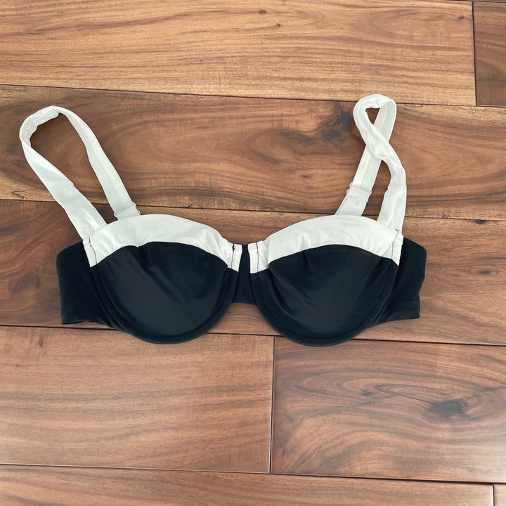 Lulus Oceanfront Energy Black Color Block Underwire Bikini Top Size M