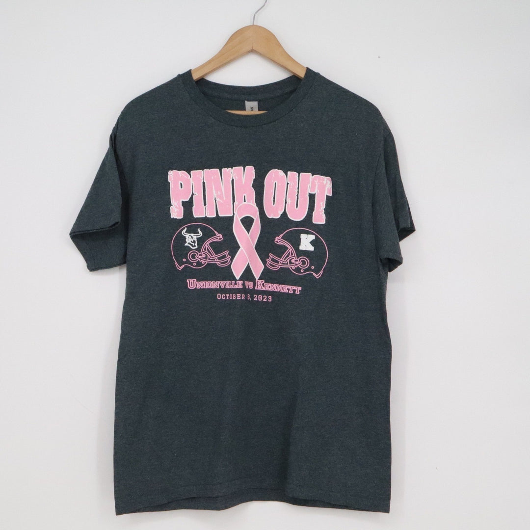 Gildan Pink Out Unionville vs Kennett 2023 Football T-Shirt Gray Medium
