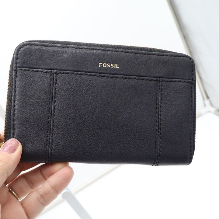 Fossil Logan Black Pebbled Leather Zip Around Clutch Wristlet Gold Hardware