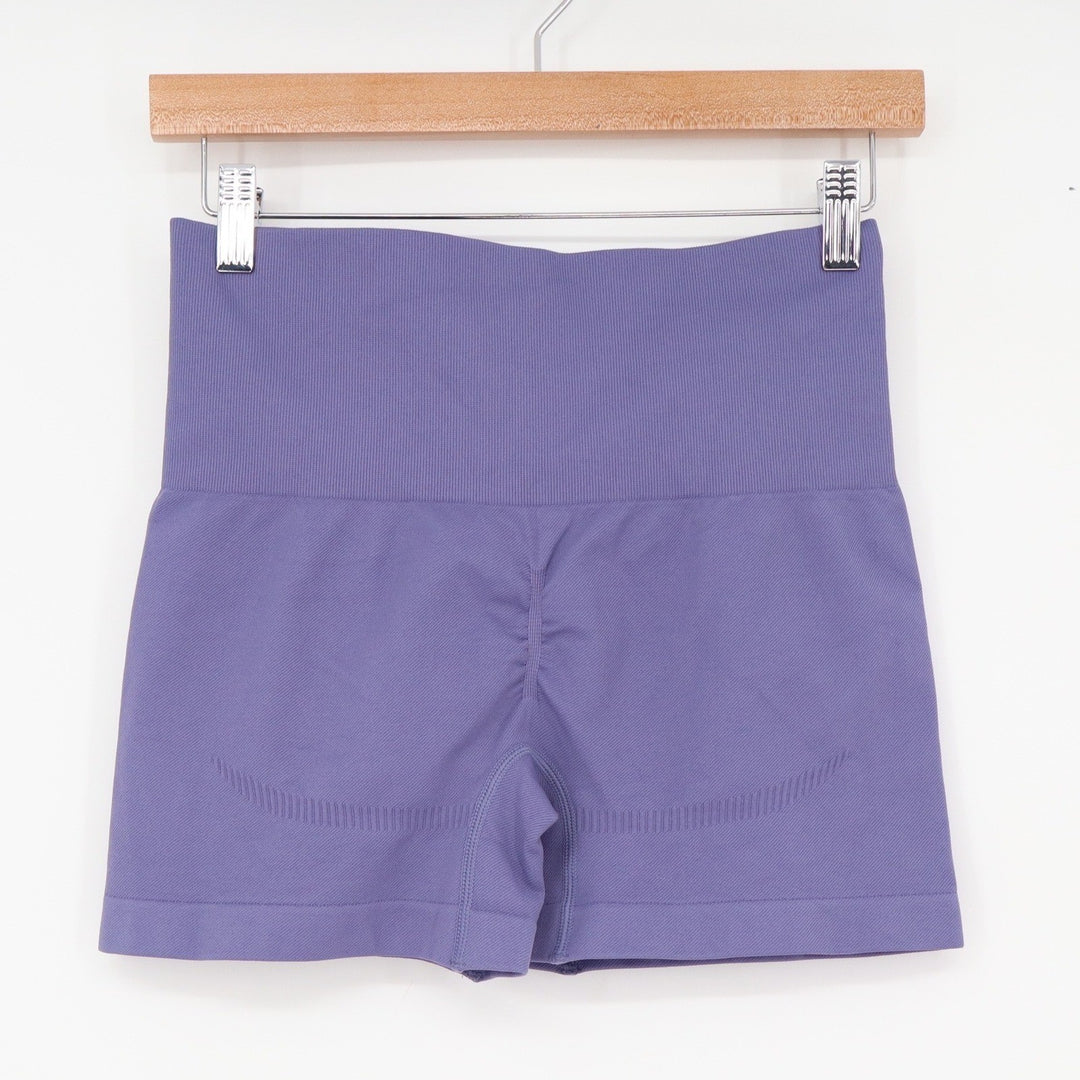 OQQ Shorts Womens L Yoga Gym Seamless Ribbed Purple Scrunch Butt Excellent
